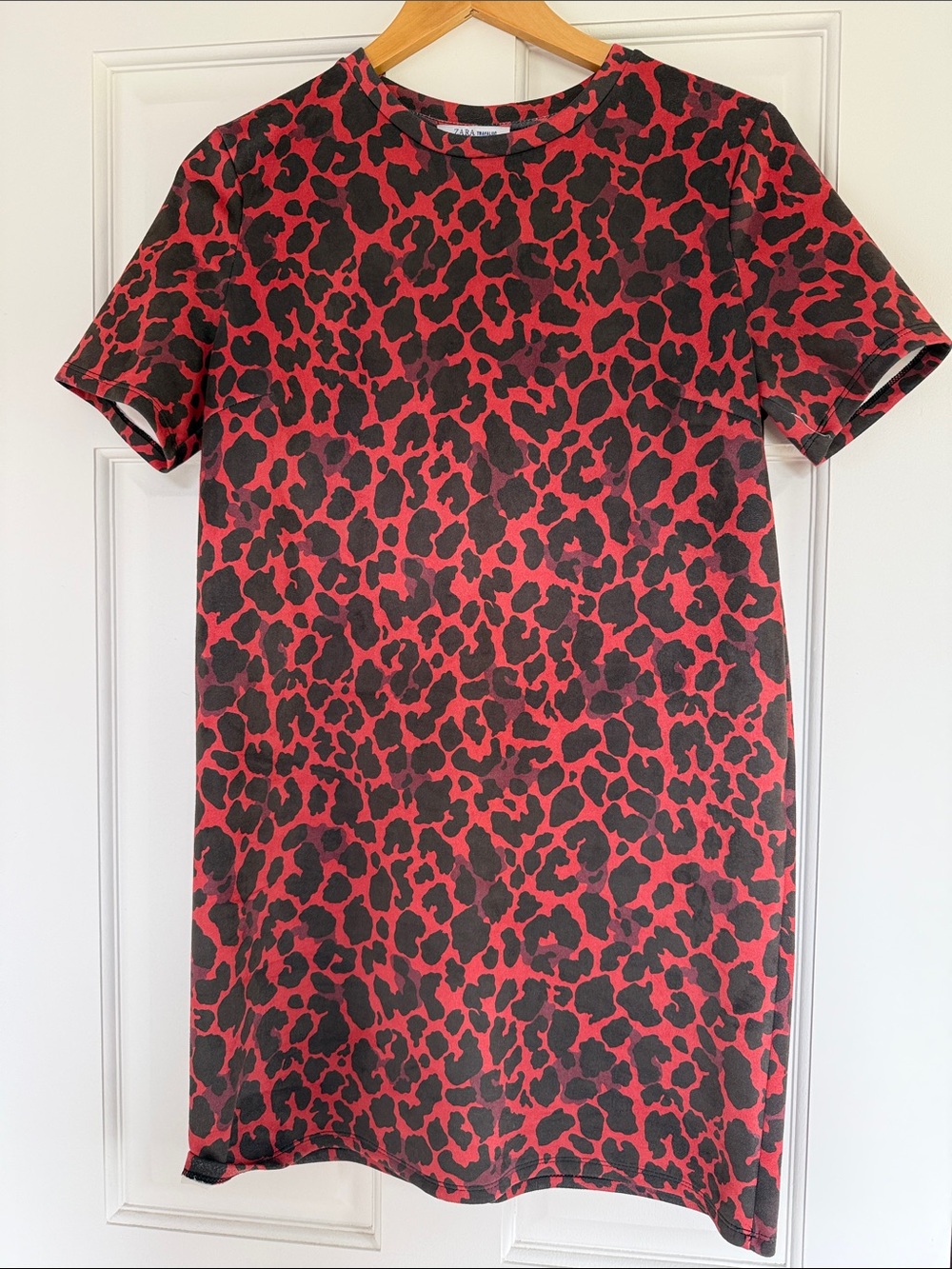 Zara Red & Black Leopard Print Short Sleeve Tee - Size M